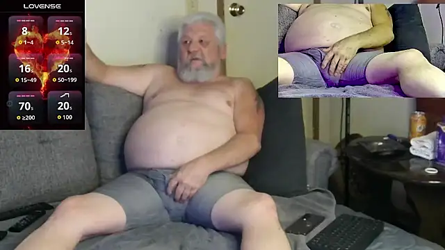 Snapshot of countrydomdaddy chatting on January 2026 11:07:01 PM countrydomdaddy online show from January 2026 11:07:01 PM