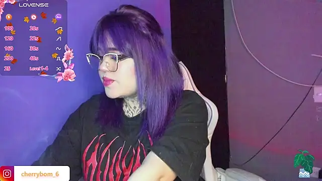 Snapshot of cherrybom_ chatting on December 2024 08:00:02 AM cherrybom online show from December 2024 08:00:02 AM