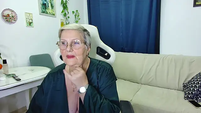 Selenna57 online show from January 2026 06:55:02 PM