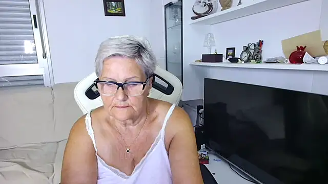 Selenna57 online show from July 2026 05:23:02 PM