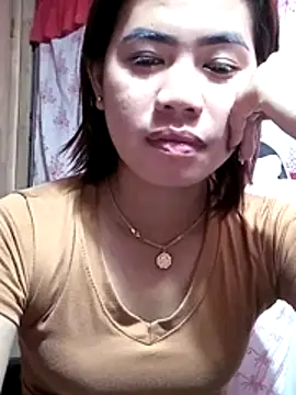 Snapshot of Cutie_body11 chatting on June 2026 01:03:01 AM Cutie body11 online show from June 2026 01:03:01 AM