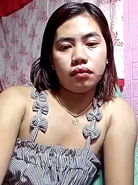 Snapshot of Cutie_body11 chatting on June 2026 09:46:01 PM Cutie body11 online show from June 2026 09:46:01 PM