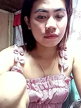 Snapshot of Cutie_body11 chatting on June 2026 01:37:01 PM Cutie body11 online show from June 2026 01:37:01 PM