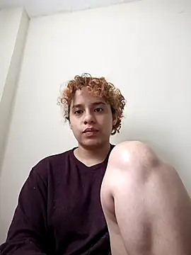 EmmaMelissa0521 online show from October 2025 07:56:01 PM