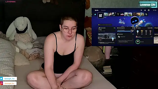 GamerGirl Eve online show from March 2025 06:59:02 PM