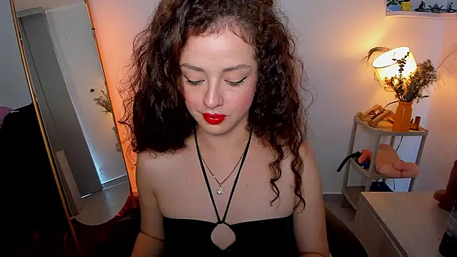 Cassandra Caiin online show from November 2025 04:18:01 PM