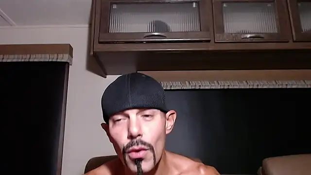 Snapshot of ThickD2C chatting on July 2026 07:32:01 PM ThickD2C online show from July 2026 07:32:01 PM