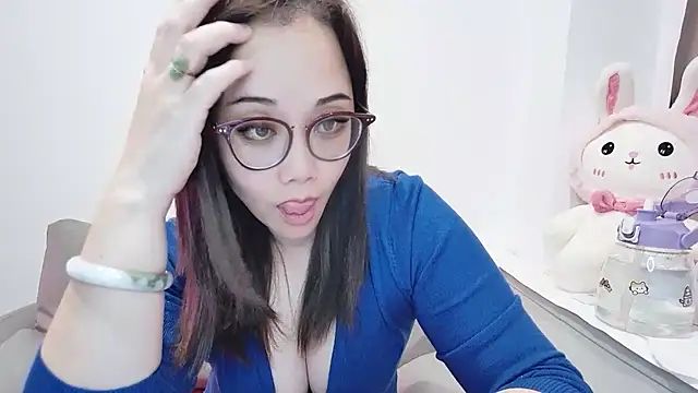 Giuliam online show from February 2025 12:21:01 PM