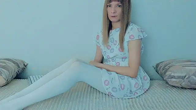 YourCaramel online show from September 2025 10:37:01 AM