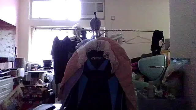 Snapshot of charlie_xdd chatting on March 2025 09:39:02 AM charlie xdd online show from March 2025 09:39:02 AM