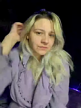 Snapshot of ScarletCallings420 chatting on February 2025 04:14:02 PM ScarletCallings420 online show from February 2025 04:14:02 PM