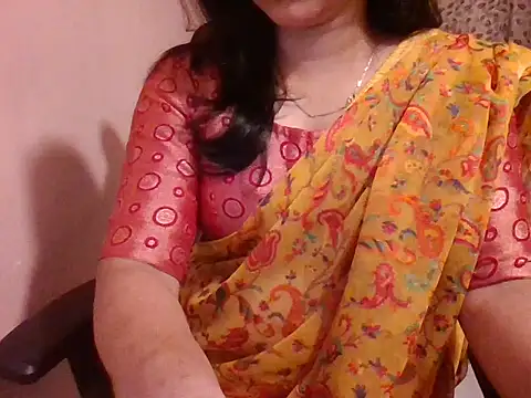 Pinky 4 online show from April 2026 06:02:01 PM