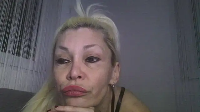 EvaaMina online show from February 2026 07:26:01 PM