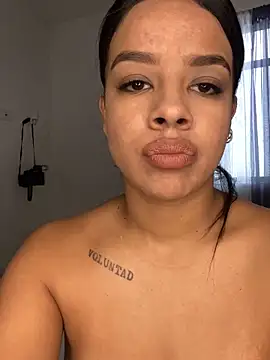 trianawhite online show from January 2025 04:28:02 PM