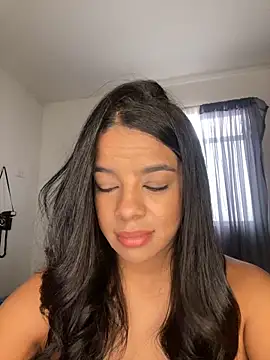 trianawhite online show from November 2025 03:45:02 PM