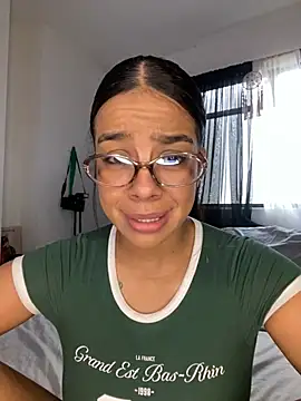 trianawhite online show from January 2026 03:17:01 PM