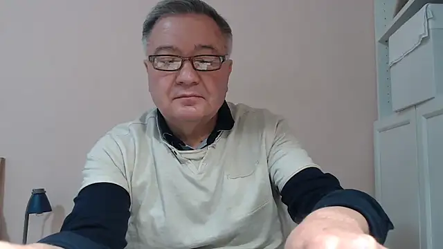 YOU6me online show from January 2025 10:27:01 AM