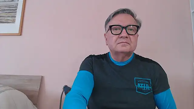 YOU6me online show from February 2026 11:02:02 AM