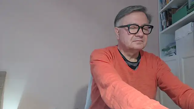 YOU6me online show from April 2026 04:18:01 PM