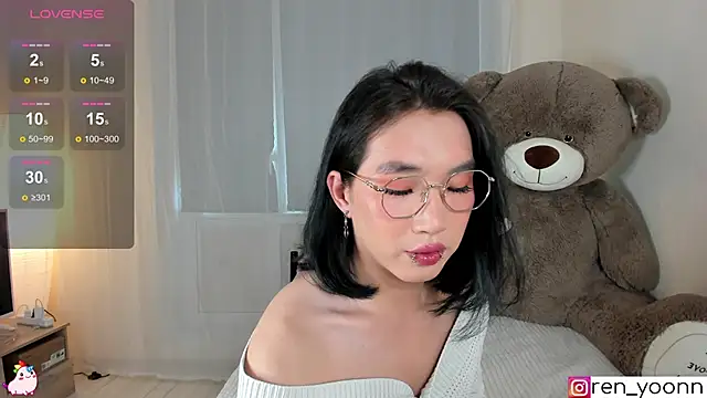 Snapshot of Ren_yoon chatting on August 2026 10:25:02 AM Ren yoon online show from August 2026 10:25:02 AM