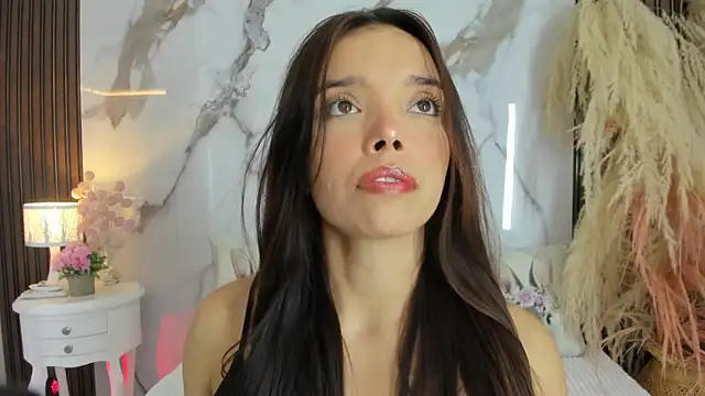 hannahill69 online show from November 2025 05:07:01 AM