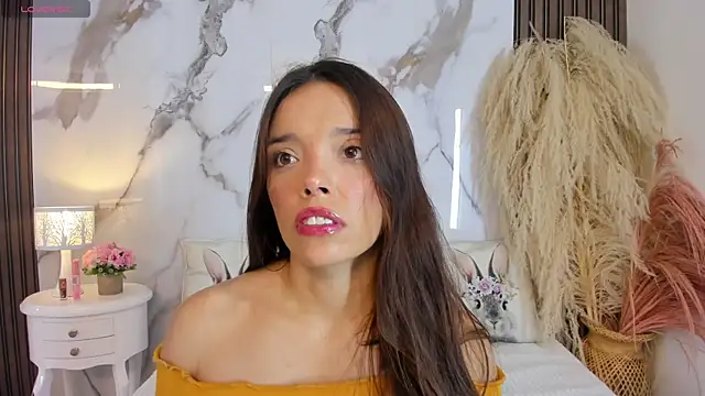 Snapshot of hannahill69 chatting on April 2026 04:50:01 AM hannahill69 online show from April 2026 04:50:01 AM