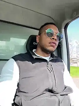 iamrafaelhot online show from March 2025 01:18:01 PM