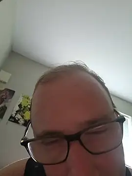 gdawg78 online show from July 2026 04:58:01 PM