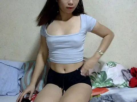 Snapshot of LisaSexyBody chatting on December 2024 07:35:02 AM LisaSexyBody online show from December 2024 07:35:02 AM