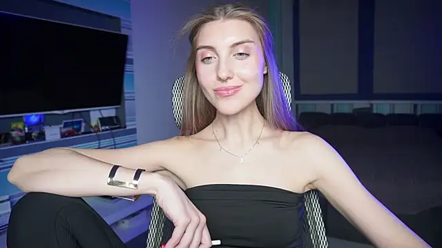 CassiaBlade1 online show from September 2025 04:23:01 PM