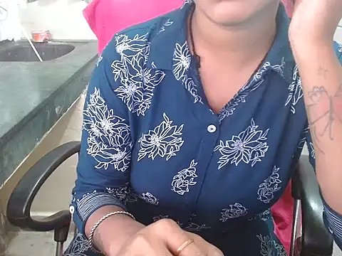 LovingPihu online show from September 2025 05:21:01 AM