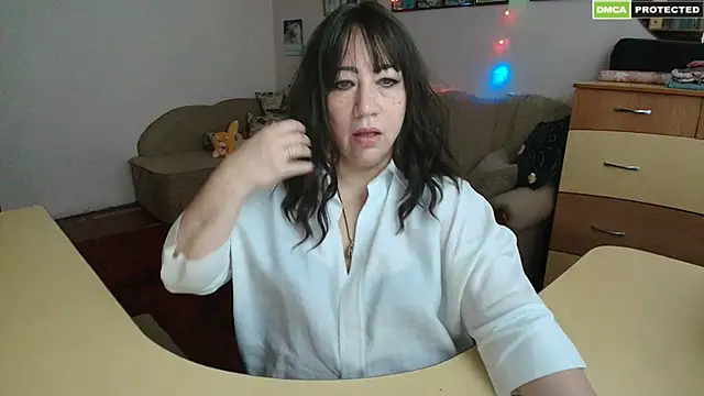 Snapshot of Lucretia_Goldi_ chatting on January 2025 12:22:01 PM Lucretia Goldi  online show from January 2025 12:22:01 PM