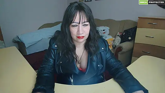 Snapshot of Lucretia_Goldi_ chatting on March 2025 07:32:01 PM Lucretia Goldi  online show from March 2025 07:32:01 PM