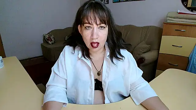 Snapshot of Lucretia_Goldi_ chatting on September 2025 04:29:02 PM Lucretia Goldi  online show from September 2025 04:29:02 PM