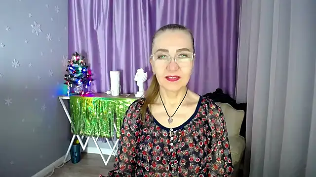 queen a n i online show from January 2025 12:56:01 PM