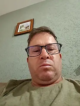 Snapshot of tavio1 chatting on February 2026 12:47:02 AM tavio1 online show from February 2026 12:47:02 AM