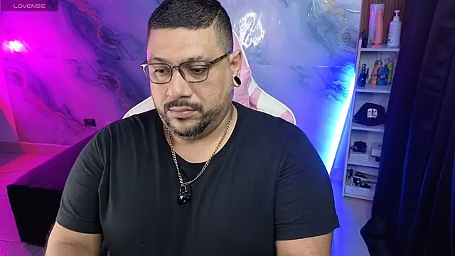 Snapshot of jacoob_woods chatting on April 2026 09:19:01 AM jacoob woods online show from April 2026 09:19:01 AM