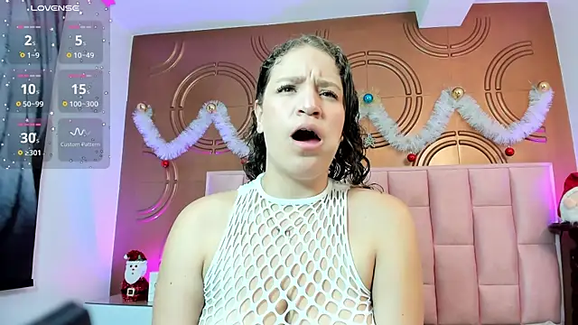 Snapshot of valeriaa19 chatting on December 2024 05:05:02 AM valeriaa19 online show from December 2024 05:05:02 AM