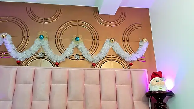 Snapshot of valeriaa19 chatting on December 2024 11:22:01 AM valeriaa19 online show from December 2024 11:22:01 AM