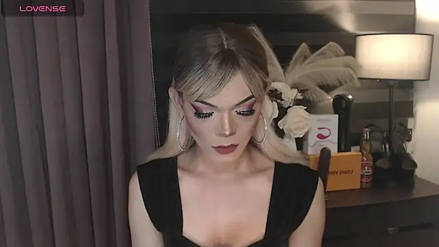 Snapshot of HugecockAlexa chatting on September 2025 10:37:01 AM HugecockAlexa online show from September 2025 10:37:01 AM