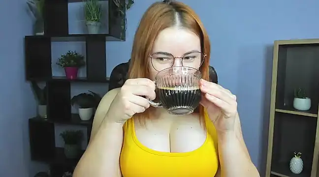 LAYLAxSTAR online show from February 2025 07:33:01 AM