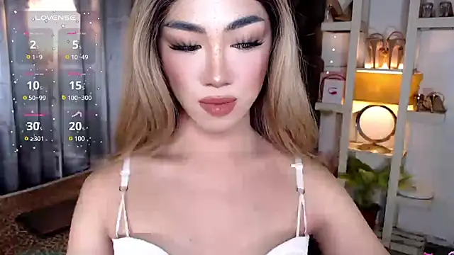 Snapshot of Local_Hoelyx chatting on December 2024 11:04:02 AM Local Hoelyx online show from December 2024 11:04:02 AM