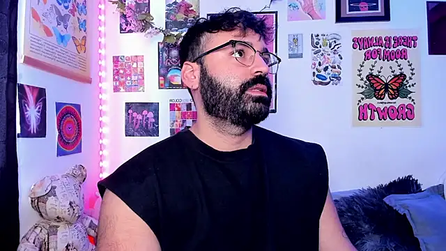 Snapshot of johnnyalx chatting on February 2026 06:37:01 PM johnnyalx online show from February 2026 06:37:01 PM