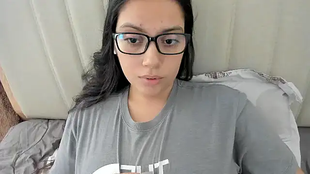 roniewester online show from November 2025 03:23:01 PM