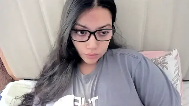 roniewester online show from December 2025 01:27:01 PM