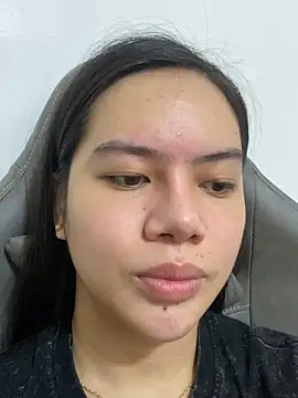 Snapshot of Hebefemme chatting on February 2026 04:05:02 AM Hebefemme online show from February 2026 04:05:02 AM