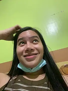 Snapshot of Hebefemme chatting on February 2026 05:15:01 AM Hebefemme online show from February 2026 05:15:01 AM