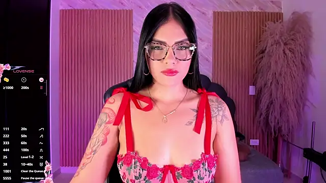 karol green  online show from December 2025 02:33:02 PM