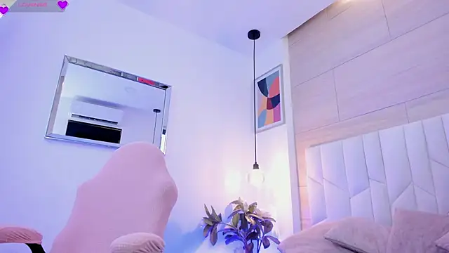 io chie  online show from April 2026 04:04:02 AM