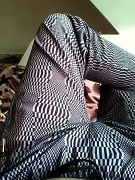 Snapshot of deshimund chatting on October 2025 01:19:01 AM deshimund online show from October 2025 01:19:01 AM